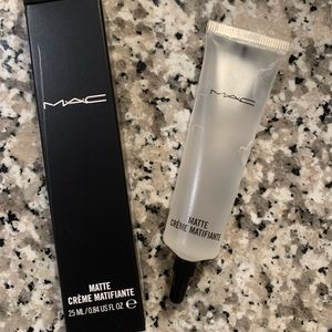 MAC Cosmetics Matte Gel